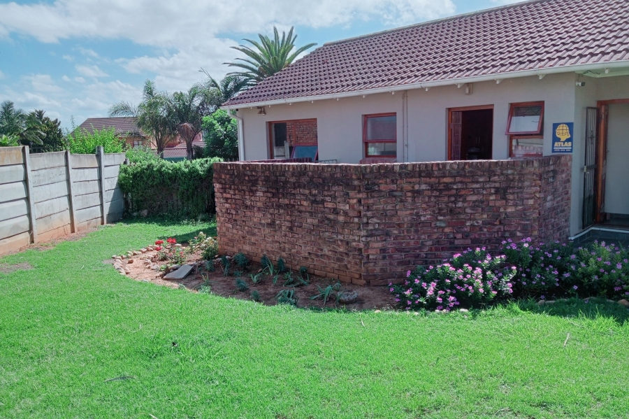3 Bedroom Property for Sale in Strelitzia Park Eastern Cape